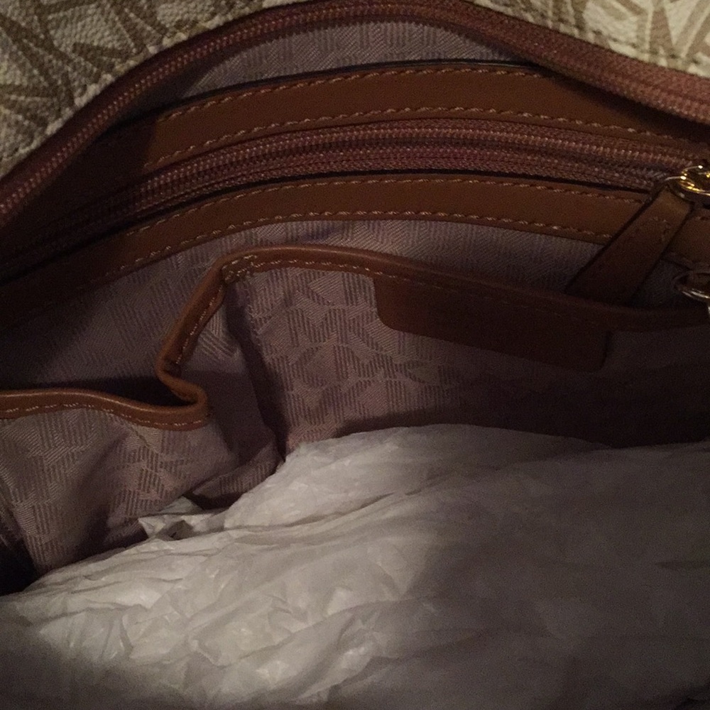 Michael Kors Emry Tote and Wristlet - Picture 5 of 7